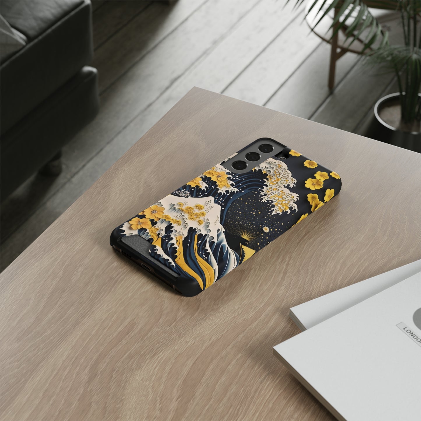 The Tourist Black Phone Case With Card Holder